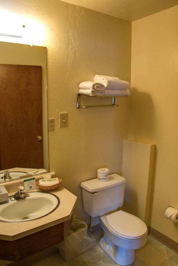 קרסנט סיטי Crescent Beach Motel חדר תמונה