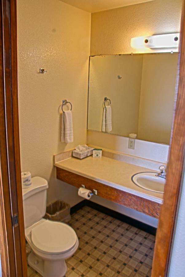 קרסנט סיטי Crescent Beach Motel חדר תמונה